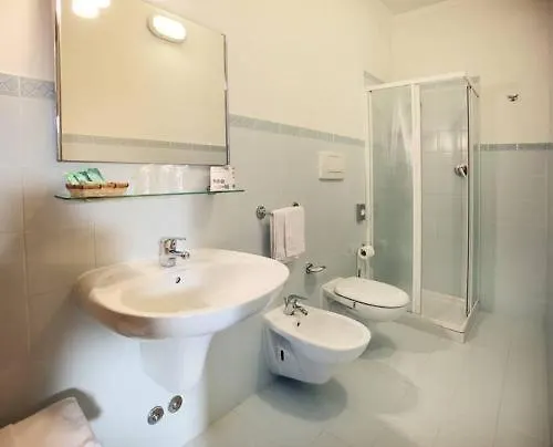 Hotel Garda Affi 3*,  Italy