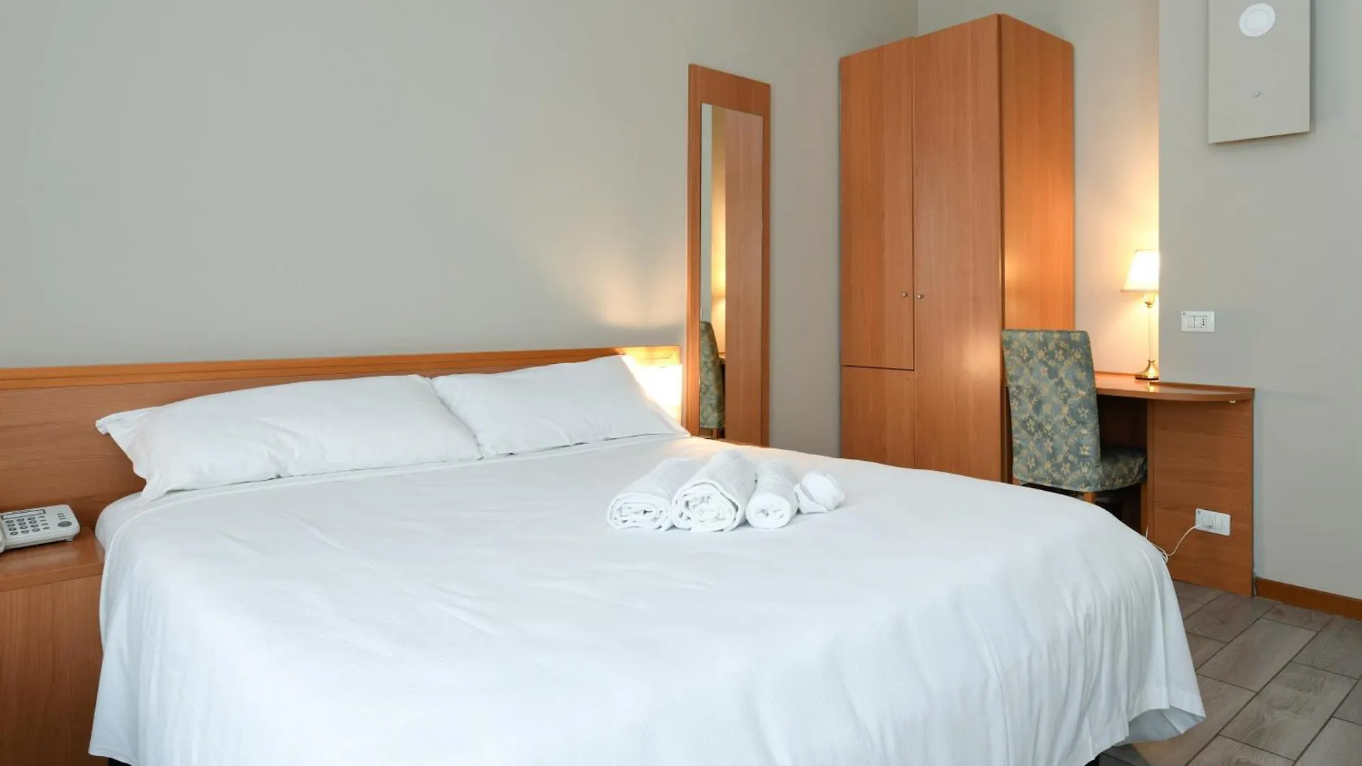 Hotel Garda Affi